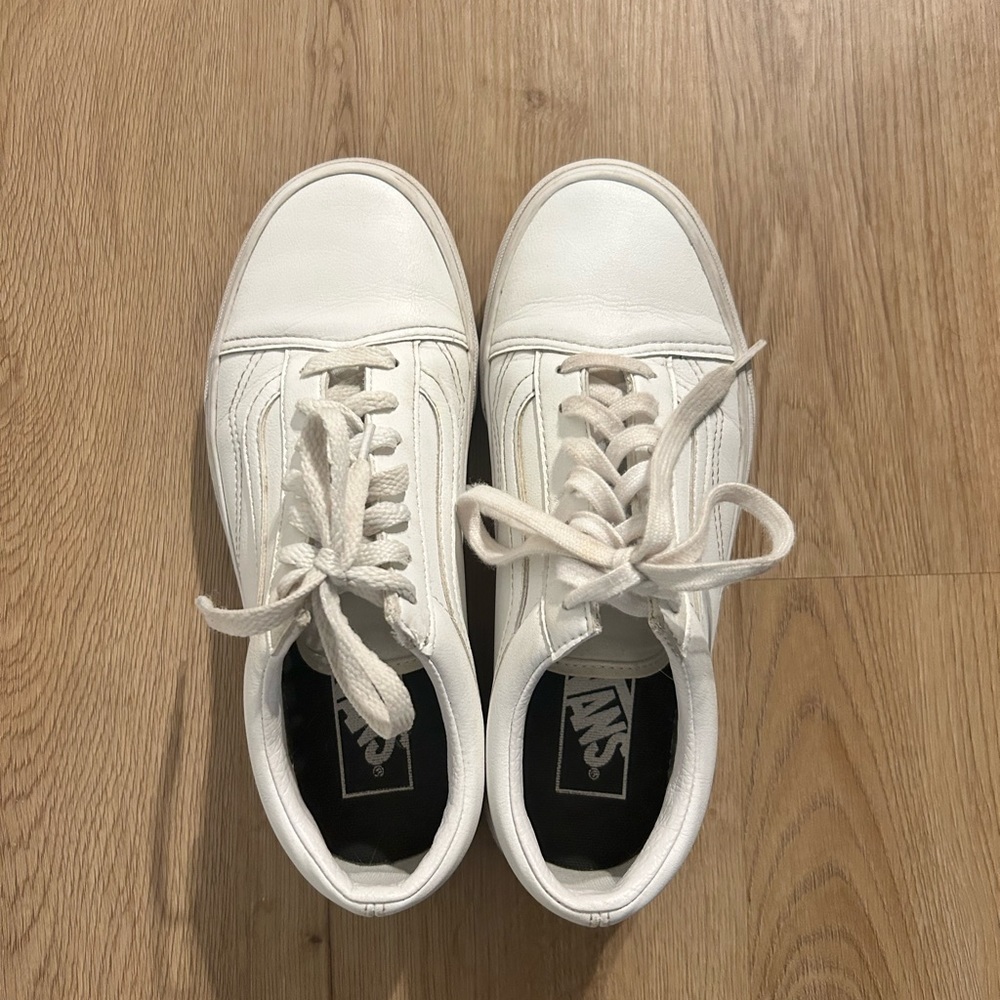 Vans old skool white leather Women’s size 7